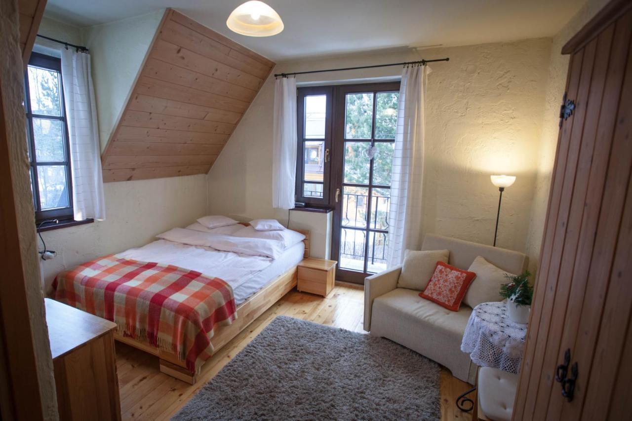 Gosciniec I Herbaciarnia Pod Zlota Lyzwa Białka Tatrzańska Extérieur photo