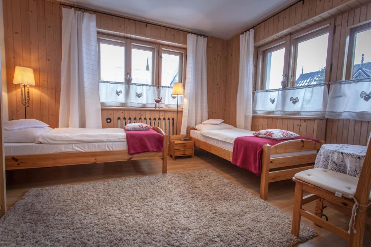 Gosciniec I Herbaciarnia Pod Zlota Lyzwa Białka Tatrzańska Extérieur photo