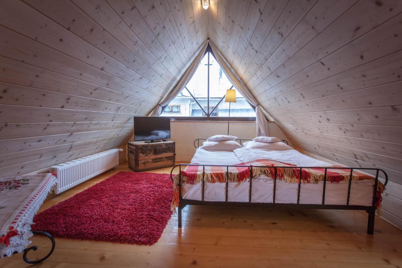 Gosciniec I Herbaciarnia Pod Zlota Lyzwa Białka Tatrzańska Extérieur photo